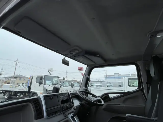 三菱 キャンター TPG-FBA00(2WD)の写真26