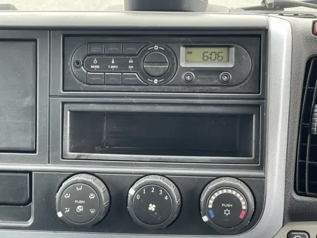 三菱 キャンター TPG-FBA00(2WD)の写真31