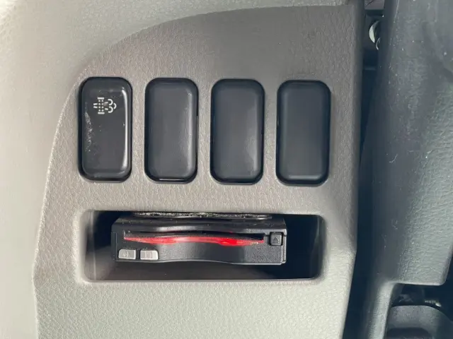 三菱 キャンター TPG-FBA00(2WD)の写真32