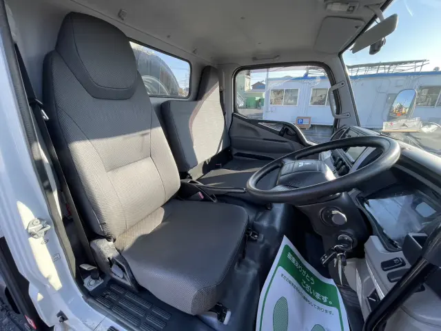 三菱 キャンター TPG-FEA50(2WD)の写真15