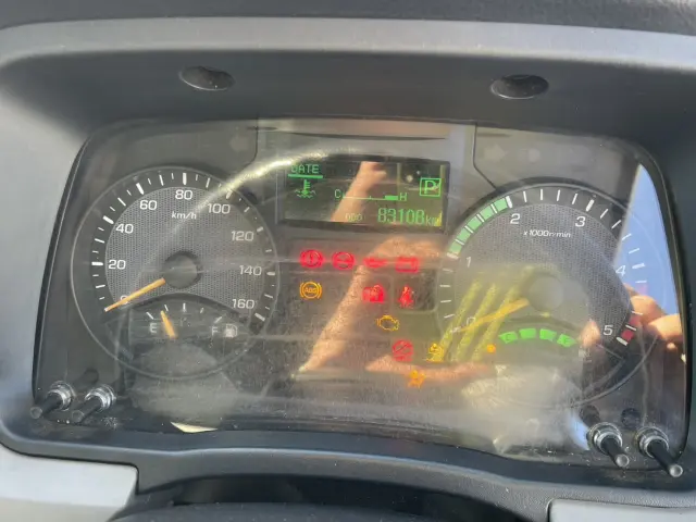 三菱 キャンター TPG-FEA50(2WD)の写真33