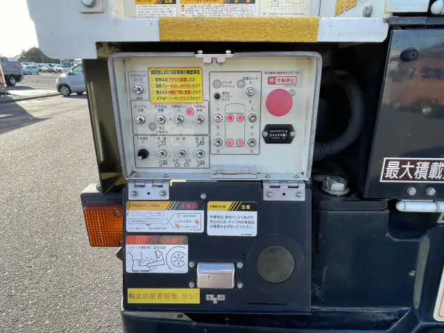 三菱 キャンター TPG-FEA50(2WD)の写真36