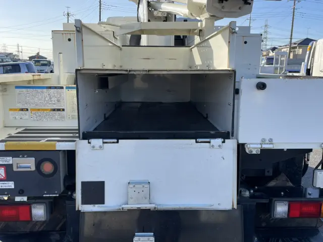 三菱 キャンター TPG-FEA50(2WD)の写真39