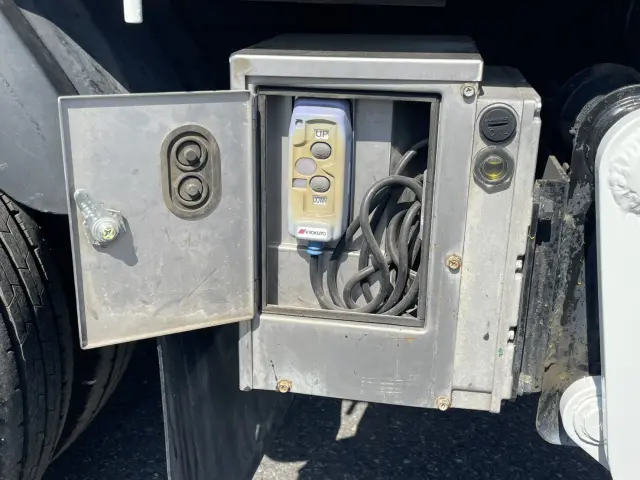 日野 デュトロ TPG-XZU605M(2WD)の写真17