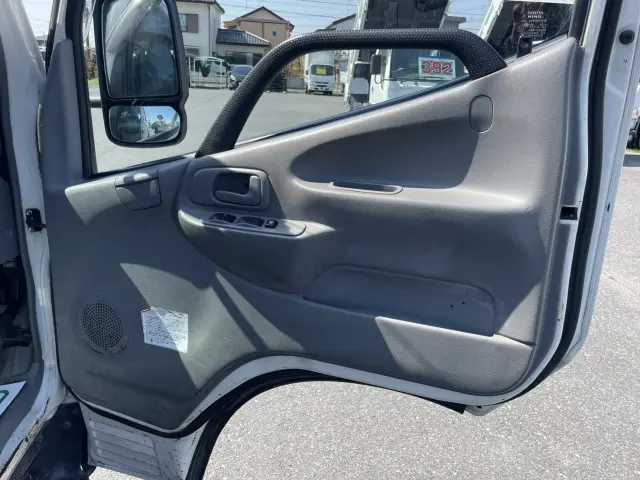 日野 デュトロ TPG-XZU605M(2WD)の写真19