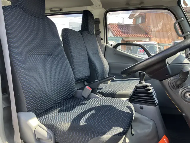 日野 デュトロ 2RG-XZU605M(2WD)の写真23