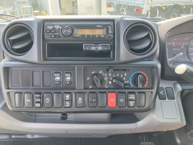 日野 デュトロ 2RG-XZU605M(2WD)の写真30