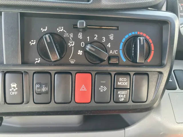 日野 デュトロ 2RG-XZU605M(2WD)の写真32