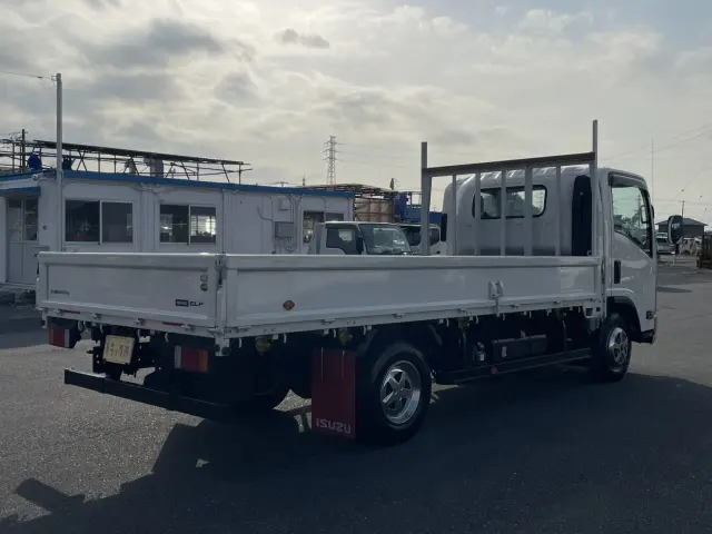 いすゞ エルフ 2RG-NPR88AR(2WD)の写真5