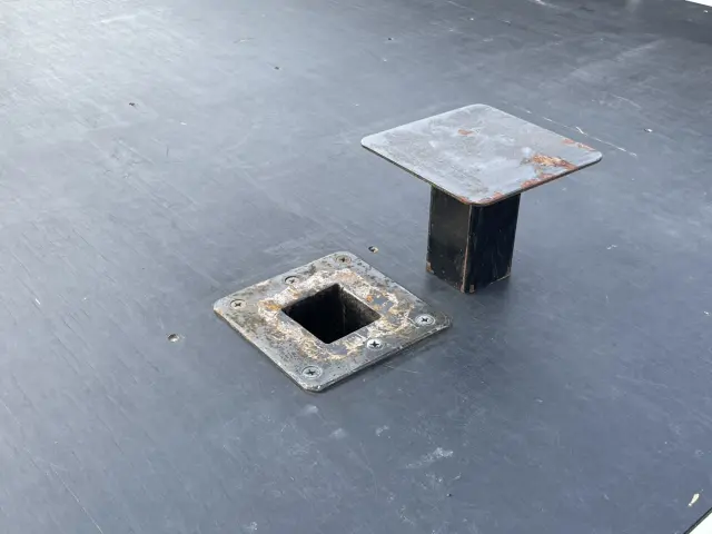 いすゞ エルフ 2RG-NPR88AR(2WD)の写真15