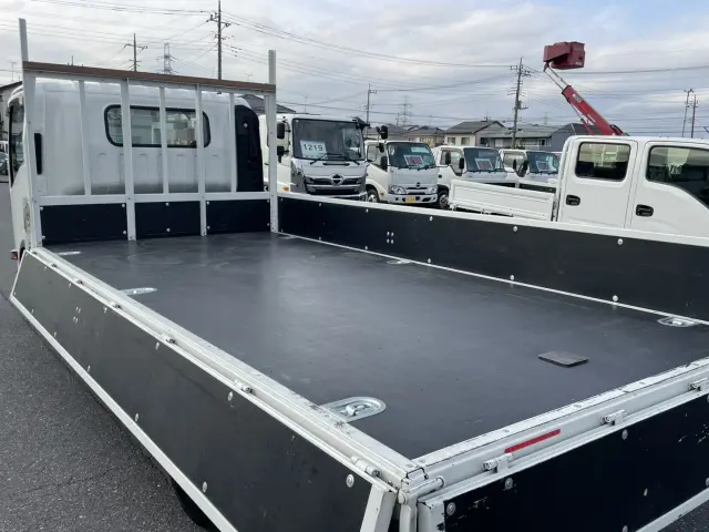 いすゞ エルフ 2RG-NPR88AR(2WD)の写真16