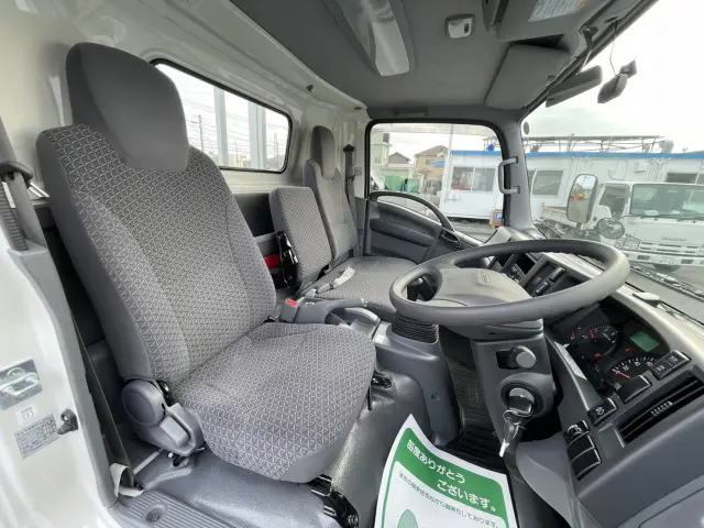 いすゞ エルフ 2RG-NPR88AR(2WD)の写真18