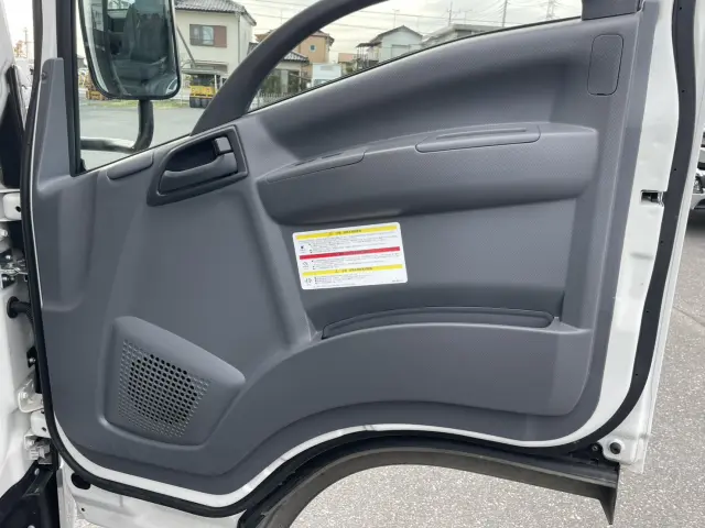 いすゞ エルフ 2RG-NPR88AR(2WD)の写真20