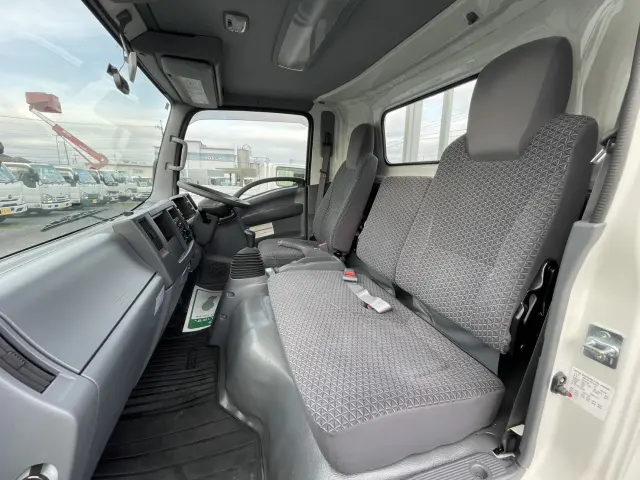 いすゞ エルフ 2RG-NPR88AR(2WD)の写真21