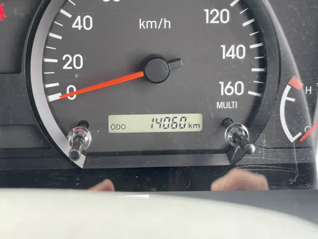 いすゞ エルフ 2RG-NPR88AR(2WD)の写真30