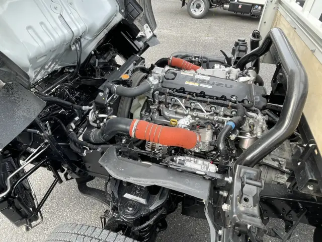 いすゞ エルフ 2RG-NPR88AR(2WD)の写真32