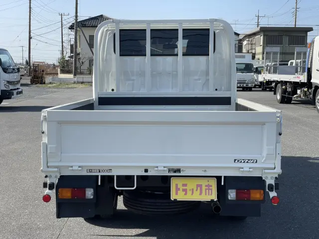 トヨタ ダイナ 3BF-TRY230(2WD)の写真4