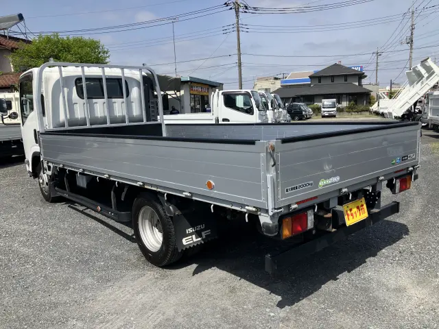 いすゞ エルフ 2RG-NNR88AR(2WD)の写真16