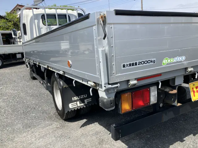 いすゞ エルフ 2RG-NNR88AR(2WD)の写真17