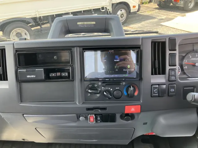 いすゞ エルフ 2RG-NNR88AR(2WD)の写真27