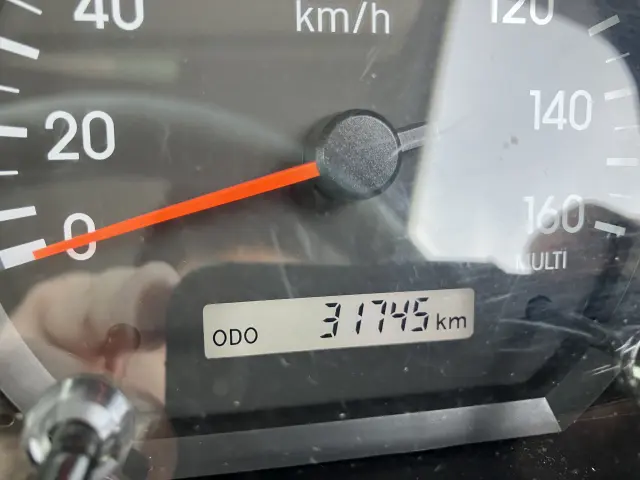 いすゞ エルフ 2RG-NNR88AR(2WD)の写真28