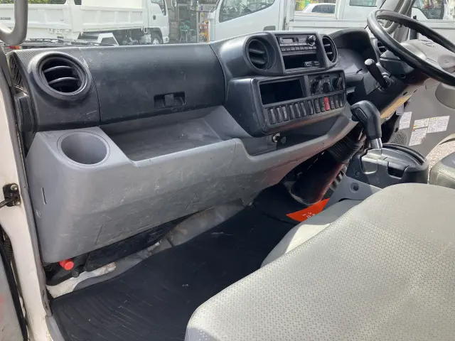 日野 デュトロ TKG-XZC610T(2WD)の写真28