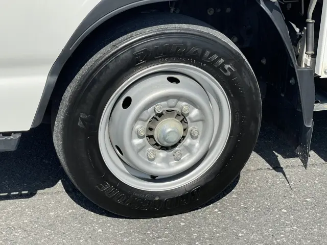 いすゞ エルフ TRG-NHR85A(2WD)の写真9