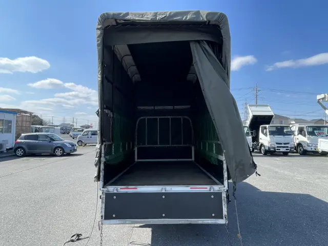 いすゞ エルフ TRG-NHR85A(2WD)の写真11