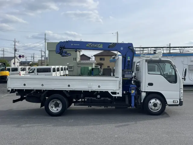 いすゞ エルフ TKG-NKR85AR(2WD)の写真2