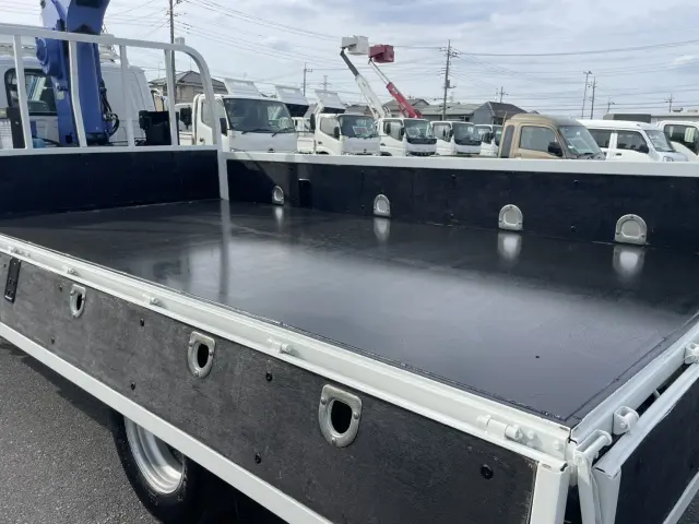 いすゞ エルフ TKG-NKR85AR(2WD)の写真11