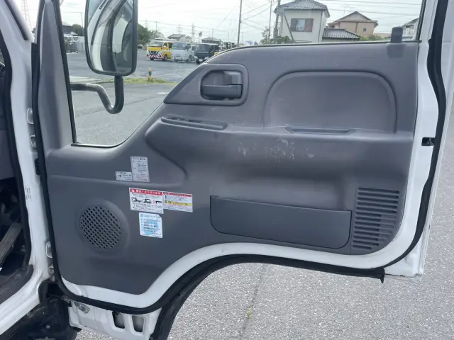 いすゞ エルフ TKG-NKR85AR(2WD)の写真27