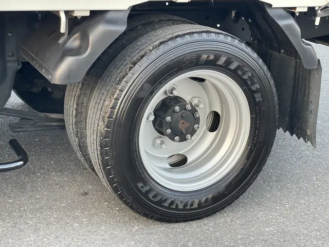 いすゞ エルフ TRG-NJR85A(2WD)の写真10