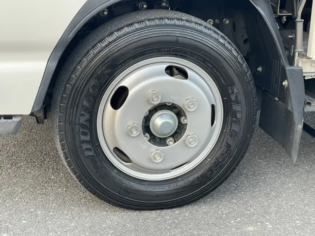 いすゞ エルフ TRG-NJR85A(2WD)の写真11