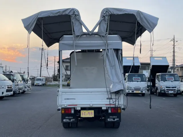 いすゞ エルフ TRG-NJR85A(2WD)の写真15
