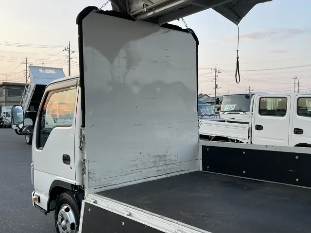 いすゞ エルフ TRG-NJR85A(2WD)の写真16