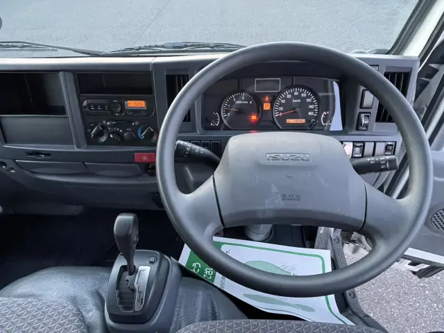 いすゞ エルフ TRG-NJR85A(2WD)の写真22