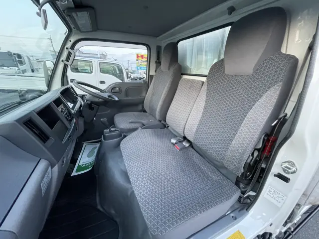 いすゞ エルフ TRG-NJR85A(2WD)の写真24