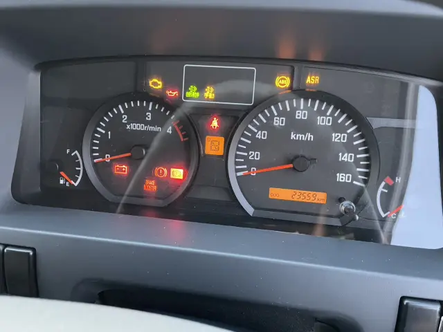 いすゞ エルフ TRG-NJR85A(2WD)の写真33