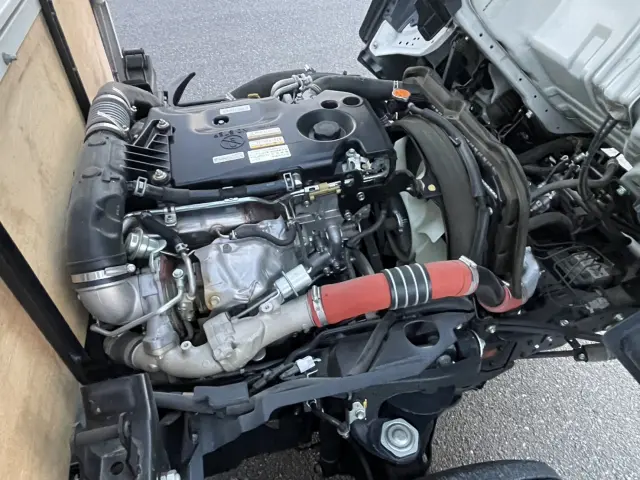 いすゞ エルフ TRG-NJR85A(2WD)の写真34