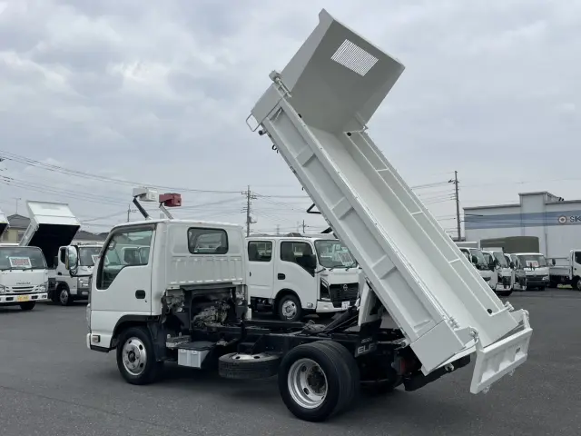 いすゞ エルフ TKG-NJR85AD(2WD)の写真33