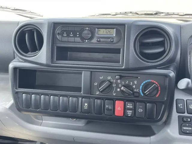 トヨタ ダイナ TKG-XZU620D(2WD)の写真17