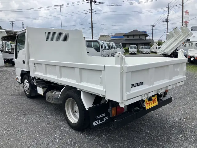 いすゞ フォワード TPG-NKR85AD(2WD)の写真15