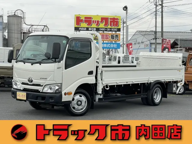 トヨタ ダイナ 2KG-XZU655(2WD)の写真1