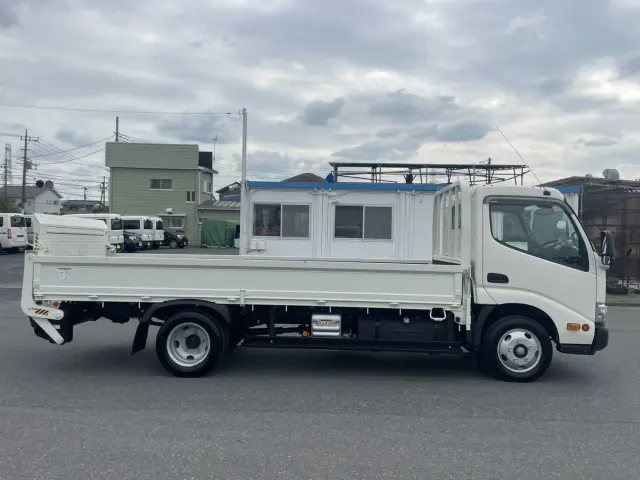 トヨタ ダイナ 2KG-XZU655(2WD)の写真4