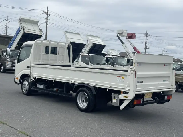 トヨタ ダイナ 2KG-XZU655(2WD)の写真5