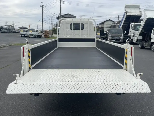 トヨタ ダイナ 2KG-XZU655(2WD)の写真13