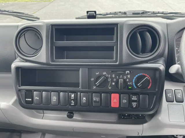 トヨタ ダイナ 2KG-XZU655(2WD)の写真26