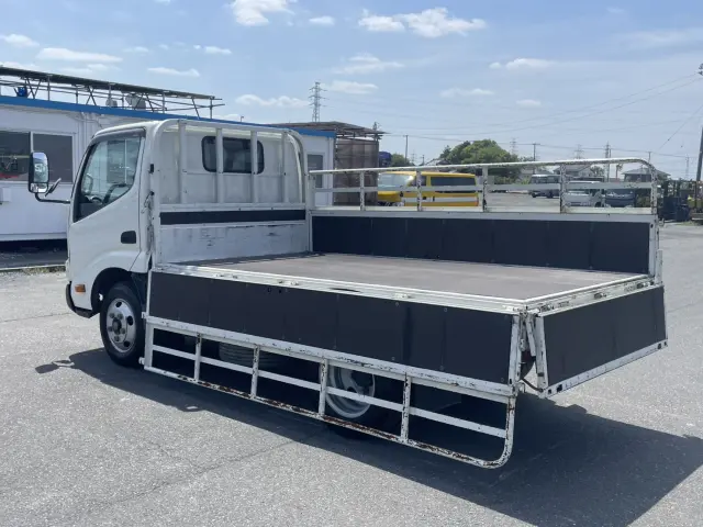 トヨタ ダイナ 2RG-XZU605(2WD)の写真11