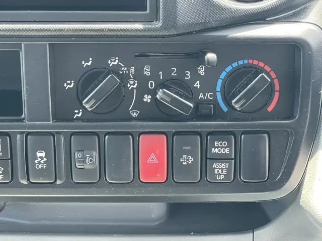 トヨタ ダイナ 2RG-XZU605(2WD)の写真27