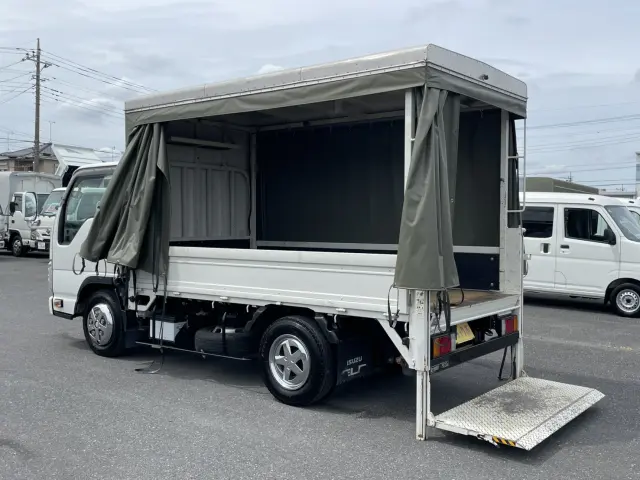 いすゞ エルフ TRG-NJR85A(2WD)の写真15